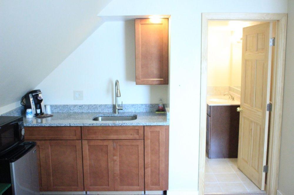 Pine View Old Orchard Motel 2*